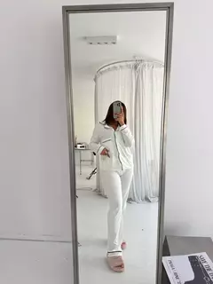 Camisero blanco + regalo (conjunto de ropa interior o pack de bombachas) en internet