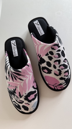 PIJAMA KIMONO CEBRA RAYAS AMARILLAS + PANTUFLAS + CONJUNTO DE LENCERIA DE REGALO - tienda online