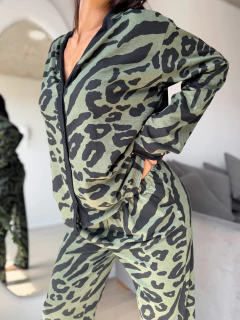 Pijama Kimono de modal Vacca verde + conjunto de ropa interior de regalo - comprar online