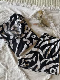 Camisero print vaca + regalo a elección (conjunto de lencería o pack de bombachas de algodón y lycra) en internet