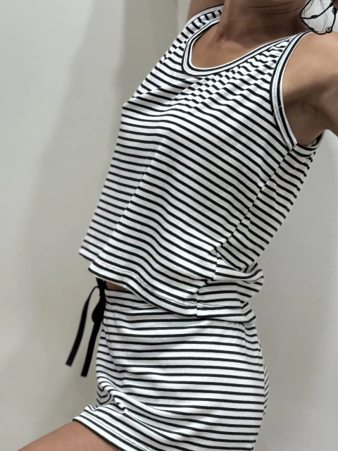 PIJAMA MUSCU MORLEY NEGRO + pantuflas de regalo - comprar online