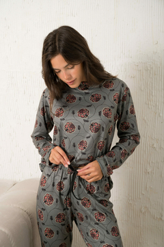PIJAMA BLAIR PANTALON RECTO + CONJUNTO DE LENCERIA DE REGALO - Clotilde