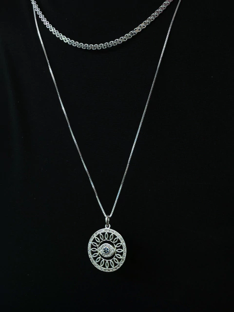 Colar Longo Olho com Zircônias