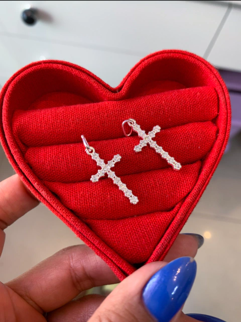 Pingente crucifixo cravejado