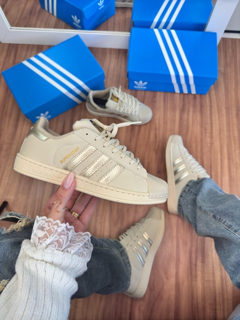 Super Star- Branco - Off White /Ouro - comprar online