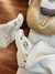 New Balance Bege - comprar online