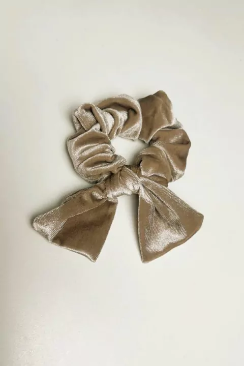 Scrunchie de Cabelo em Veludo Bege - comprar online
