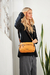 Cartera Bandolera de Dama Cuero Sintetico Multibolsillos Barbara Bags Art. AR163 - Maple