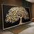 Quadro decorativo de uma árvore da vida com folhas douradas em fundo preto.