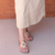 Sandália Rasteira Slim Basic com Flor em Couro Dourada na internet
