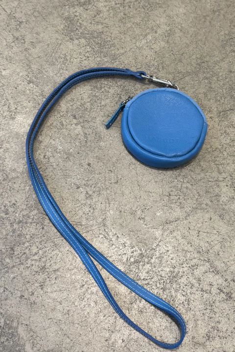 MONEDERO CIRCULAR CELESTE MANCHITAS - comprar online