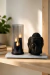 Combo Deco Zen · Buda de Cerámica, Vela LED y Bandeja de Marmolina