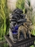 Cascada de agua Elefantes Feng Shui - Gran caudal de agua - 40 cm - Simula roca - Alma Regalos