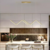 O Lustre Pendente Minimalista - Linea é a escolha ideal para quem deseja uma iluminação sofisticada e funcional. Com design clean e moderno, ele se integra facilmente a qualquer decoração, trazendo elegância e simplicidade ao seu espaço.