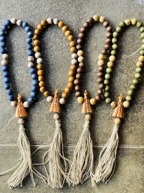 Colar de Mesa Aparecida Em Madeira