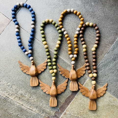 Colar de Mesa Divino Em Madeira