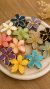 Presilha Flor Cores Fortes