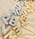 Letra Rainbowe Cravejada com Microzirconia