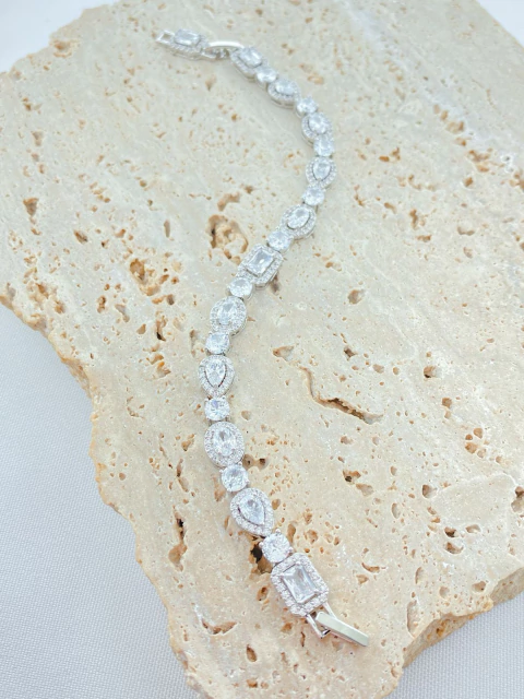 PULSEIRA RIVIERA CRISTAL GEOMÉTRICA