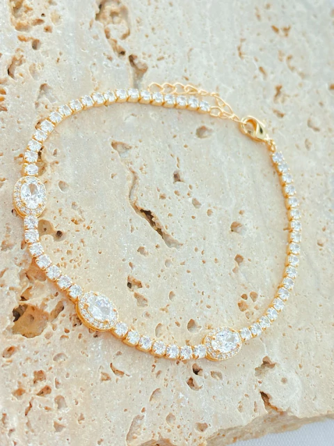 PULSEIRA RIVIERA DELICADA COM MICROZIRCÔNIAS