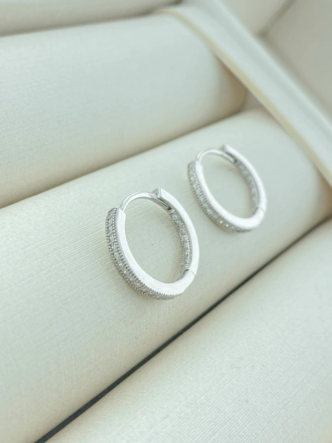 ARGOLA DE CLICK CRAVEJADA RODIO BRANCO