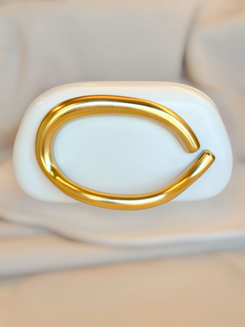 CLUTCH ALÇA FIXA DOURADA COURO OFF WHITE