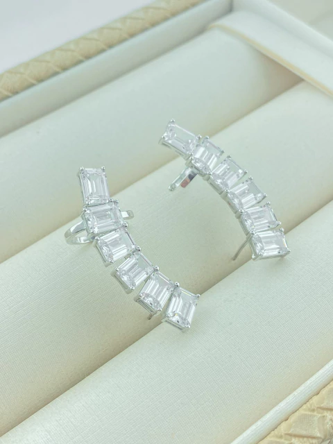 BRINCO EARCUFF NAVETES CRISTAL RODIO BRANCO