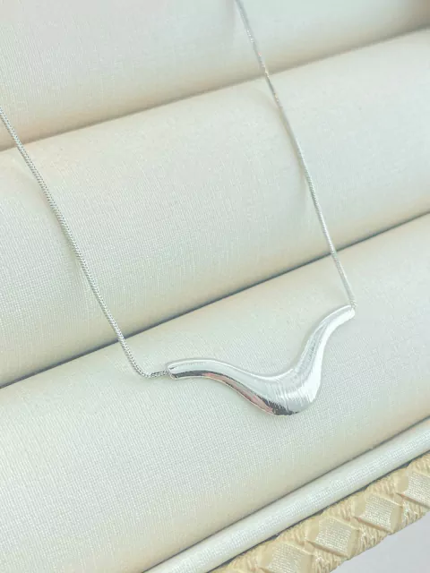 COLAR ONDA BANHADO A RÓDIO BRANCO