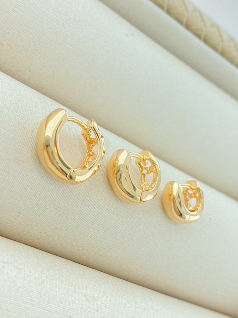 TRIO DE BRINCOS ARGOLAS DE CLICK FOLHADO A OURO