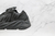 Imagem do YEEZY BOOST 700 CORE BLACK