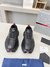 PRADA SNEAKERS TRATOTADO na internet