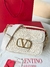 VALENTINO GARAVANI ( 23.5 x 18 x 8) - comprar online
