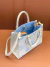 LV ONTHEGO (25 x 19 x 11) - comprar online