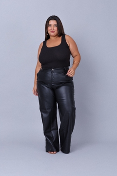 Calça Pantalona Corino na internet