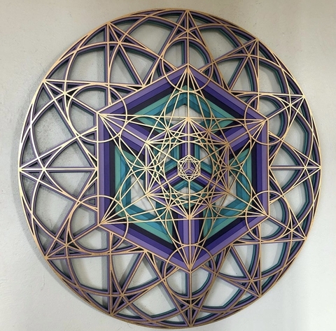 CUBO DE METATRON (GRADIENTE VERDE MAR, VIOLETA E DOURADO)