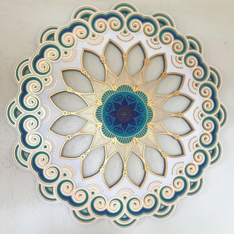 AMAR (GRADIENTE VIOLETA, VERDE, BRANCO E DOURADO)