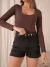 Short Brinna Black en internet