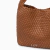 Bolsa Andria tote grande com design trançado, perfeita para o dia a dia.