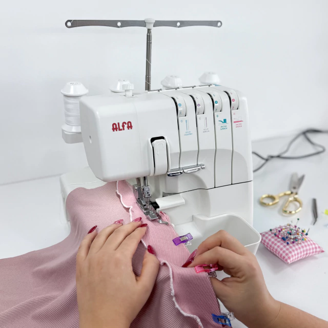 Alfa Overlock 8708+ 2