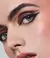 r.e.m beauty - sombra líquida brilhante - Anne Caroline Beauty