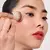 Benefit Cosmetics - Iluminador em Pó com Acabamento Brilhante - loja online