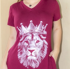 Vestido Leão de Judá na internet