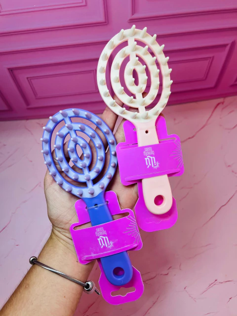 Cepillo Masajeador Exfoliante capilar Ilu