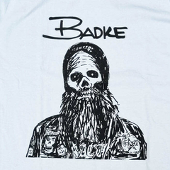 Camiseta Badke Bem Sendo ninguem por Victor Stephan - comprar online