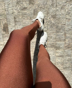Conj. Legging Modeladora e Top com Alça Regulável CAPPUCCINO na internet