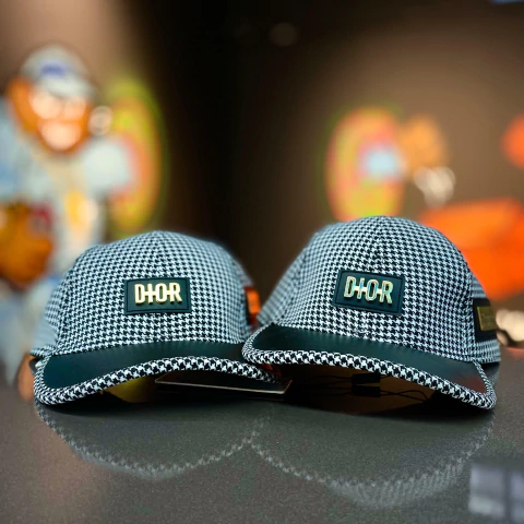 BONÉ GRIFE CHRISTIAN DIOR 2