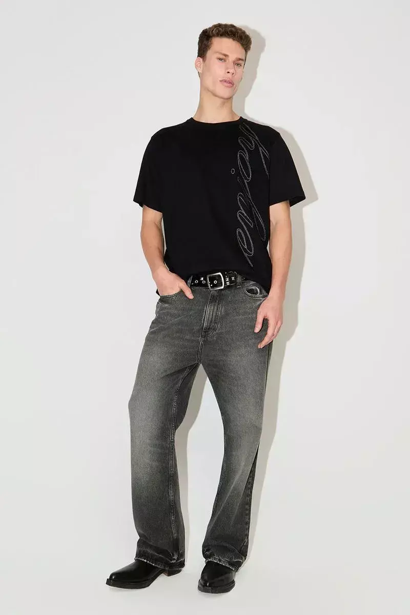 REMERA ENJOY NEGRO (226HRE1401)