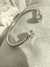 Pulsera Abierta con Logo y Pavé - Plarozz