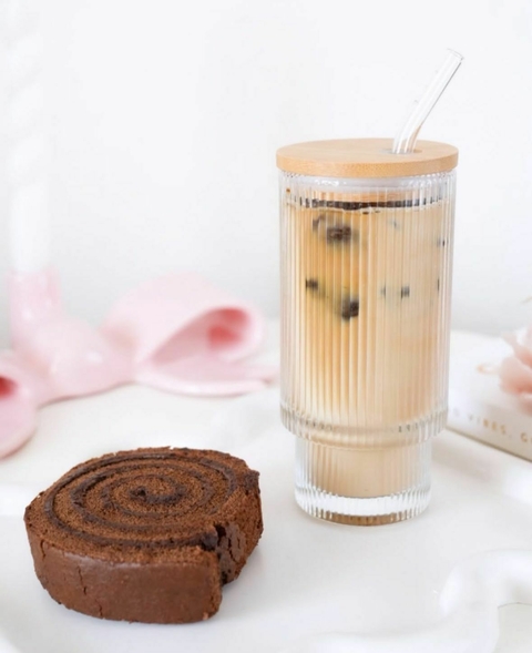 VASO MYKONOS CON TAPA Y SORBETE - 500ML