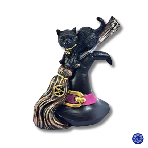 Enfeite de Resina Gato Na Vassoura e Chapéu